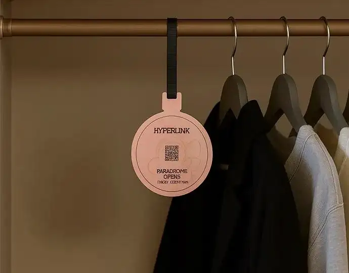 Etiquetas de roupas aromáticas